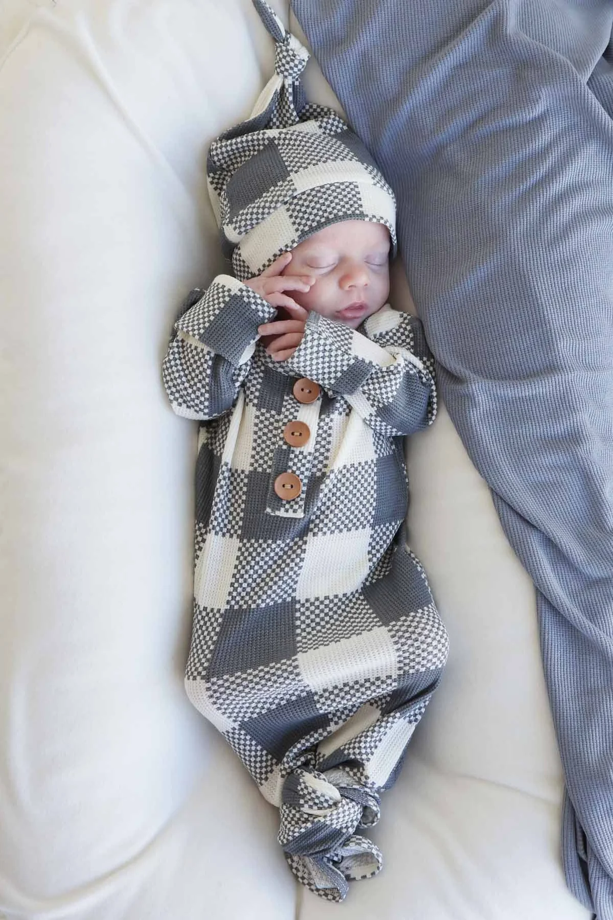 Big Check Bamboo Waffle Newborn Baby Knot Gown & Hat Set | Denim - Image 7