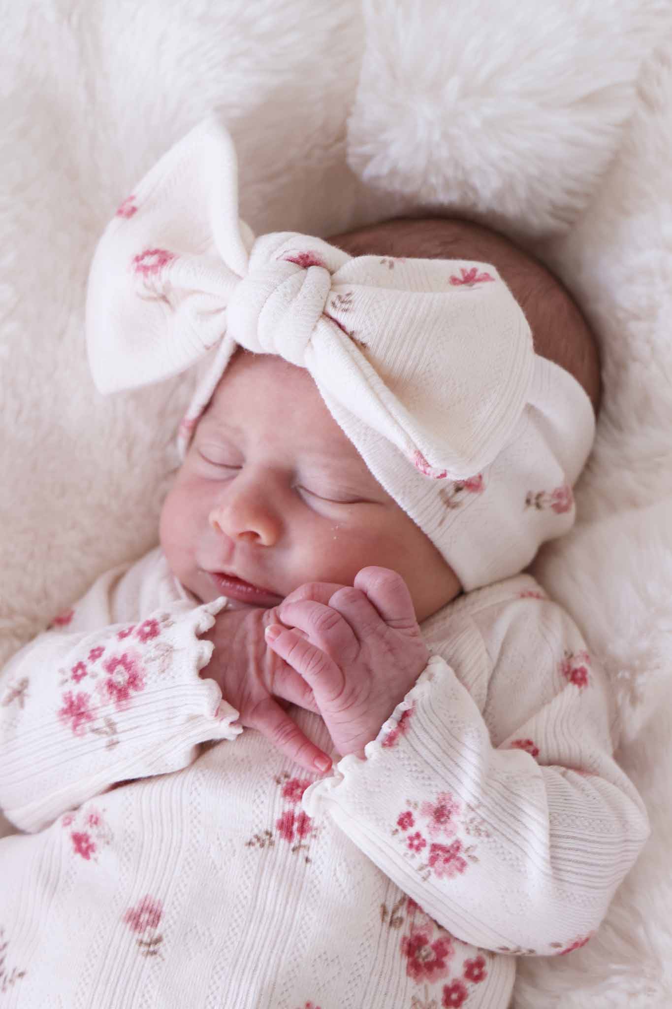 Precious Posies Pointelle Knit Large Bow Headwrap - Image 3