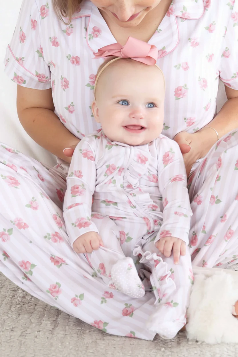Rosy & Cozy Ruffle Zipper Footie - Image 4